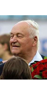 Vladimir Kesarev, Russian footballer (Dynamo Moscow)., dies at age 84